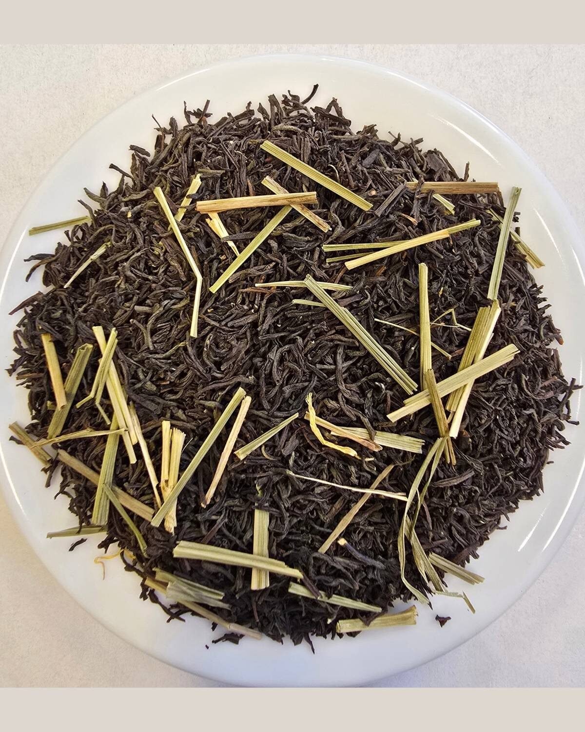 Lemongrass Black Tea — out of the pack